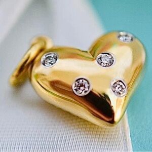 ♥️ Tiffany 18K Yellow Gold Platinum Diamond 
Etoile Heart Charm♥️